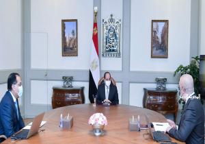 الرئيس السيسي يطلع على مستجدات العمل في المشروعات الحالية لتطوير منطقة القاهرة الخديوية