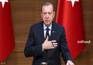 أردوغان: سأسأل ترامب عن الرايات المرفوعة على قافلة أميركية