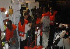 العثور على 8 مهاجرين ميتين على مركب قرب جزر الكناري الإسبانية