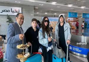 المطارات المصرية تحتفل مع الركاب بعيد الفطر المبارك | صور