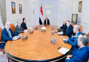 الرئيس السيسي يستقبل رئيس مجموعة «كوبولوزيس»..مشروعات تعاون لإنتاج ونقل الطاقة من مصر إلى أوروبا عبر اليونان