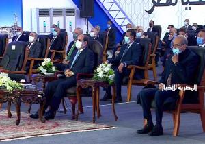 الرئيس السيسي يشاهد فيلمًا تسجيليًا بعنوان "صعيد الخير" خلال افتتاح مجمع إنتاج البنزين بأسيوط