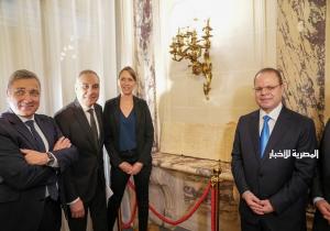 النائب العام يشهد إجراءات استرداد جداريتين أثريتين في قضية دولية بالعاصمة الفرنسية