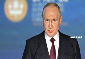بوتين يوقع قوانين تمنع مواطني الدول غير الصديقة من الاستثمار بالشركات الروسية