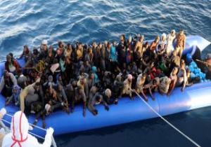 إنقاذ 217 مهاجرا فى يوم واحد قبالة اسبانيا