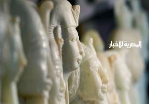 الأجهزة الأمنية المصرية تضبط مئات القطع الأثرية النادرة