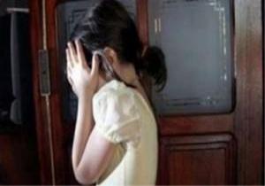 طفلة تتهم 3 شباب بإغتصابها داخل سيارة “سرفيس” وإلقائها في أحد شوارع بني سويف ‎