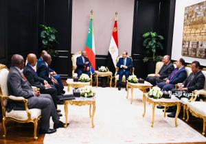الرئيس يؤكد استعداد مصر لنقل تجربتها في رئاسة الاتحاد الإفريقي إلى جزر القمر