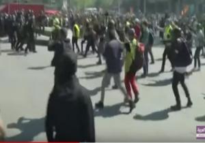أعمال شغب وحرق بباريس واشتباك بين أصحاب السترات الصفراء والشرطة