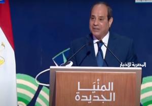 الرئيس السيسي: يجب أن يتحلى المصريون بالثقة في أنفسهم أولًا وفي الحكومة ثانيًا.. «وإعوا تخافوا من بكرة»