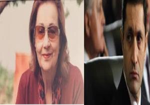 علاء مبارك يرد على أنباء وفاة والدته