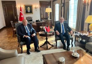 بدء اجتماع ثنائي مغلق بين وزيري خارجية مصر وتركيا بمقر الخارجية التركية