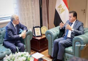 وزير الصحة يستقبل السفير المغربي لبحث تعزيز التعاون بين البلدين في القطاع الصحي