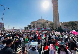مسيرة بالآلاف في محيط ميدان الحصري للتنديد بحصار غزة.. والمواطنون: «فداكي يا فلسطين» | صور