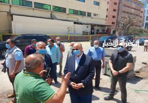 محافظ القاهرة يتفقد إزالة عقار مكون من ١٨ دورا مخالفا في عين شمس