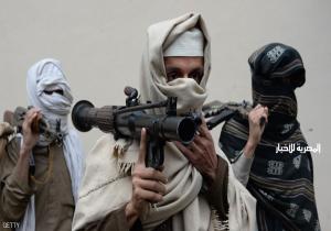زعيم طالبان يعزز موقعه بالحصول على دعم عضوين بارزين بالحركة