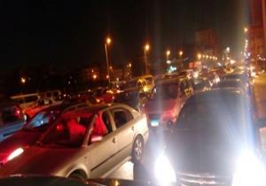 توقف حركة المرور على طريق الإسكندرية الزراعى بسبب انقلاب سيارة نقل