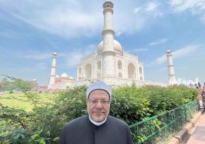 مفتي الجمهورية يلقي خطبة الجمعة بأكبر مساجد الهند