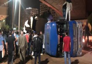 صوره لانقلاب سيارة نقل بشارع المريوطية بعد اصطدامها بدائرى الهرم