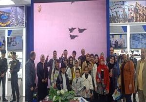 مشاركة طلاب وطالبات كفر الشيخ المتميزين علميًا في معرض الكتاب | صور