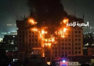 حريق ضخم يدمر مبنى مديرية أمن الإسماعيلية في مصر.. فيديو