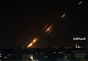 احتراق مبان وإصابات، اللقطات الأولى للدمار الذي خلفته صواريخ غزة، ونتنياهو يدعو لاجتماع عاجل