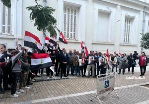 حملة المرشح عبدالفتاح السيسي: أصوات المصريين بالخارج عزفت في السفارات والقنصليات لحن الوفاء | فيديو