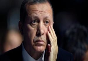 الديمقراطية على طريقة أردوغان.. فصل وسجن وتعذيب
