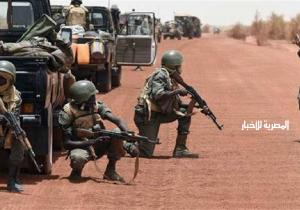 مسلحون يسيطرون على معسكرين للجيش في شمال مالي