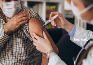الحكومة تستعرض موقف التطعيم بالمراكز المتنقلة بحملة «معًا نطمئن»