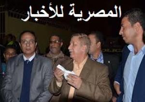 ياسين طاهر محافظ الإسماعيلية يحتوي غضب أهالي المحجوزين بقسم ثان بعد "حرق البطاطين"