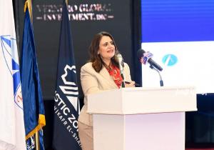 وزيرة الهجرة تعلن توفير فرص عمل بالمنطقة اللوجستية بكفر الشيخ لشباب برنامج التدريب المهني الخاص بالوزارة