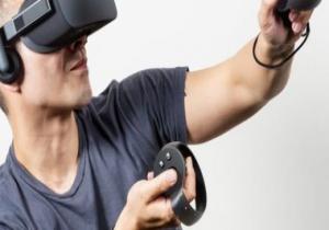 فيس بوك يعتذر بعد شحن أجهزة Oculus Touch برسائل تحمل عبارات "غير ملائمة"