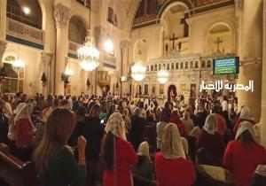إقبال كبير لأقباط الكنيسة المرقسية بالإسكندرية لحضور قداس رأس السنة