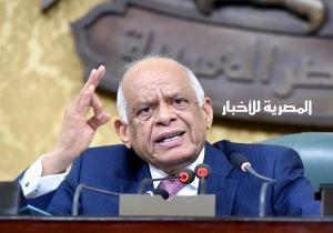 البرلمان المصرى يوجه إنذارا شديدا للحكومة