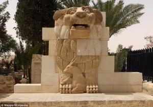 داعش يدمرتمثال أسد اللات فى متحف مدينة تدمر السورية 