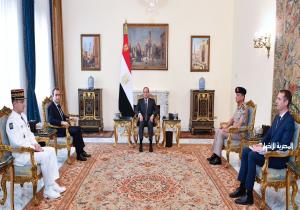 الرئيس السيسي يستقبل وزير القوات المسلحة الفرنسي