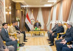 وزير الدولة للإنتاج الحربي يستقبل السفير الباكستاني بالقاهرة لبحث أوجه التعاون في مجال التصنيع العسكري والمدني