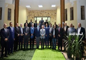 رئيس جامعة طنطا يلتقي محافظ الغربية و9 رؤساء جامعات ونائبي وزير التعليم العالي / صور
