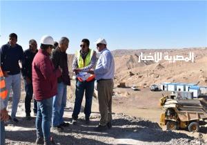 وزير البترول يعتمد خطة الإنتاج لفوسفات مصر للعام الجديد بزيادة 15 %