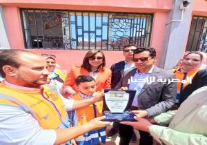 وزير الشباب والرياضة ونائب محافظ البحيرة يتفقدان مركز شباب السلام بالأبعادية.