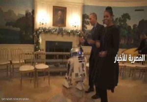 أوباما ..يرقص احتفالا بـ "حرب النجوم"