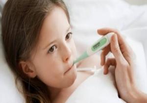 علاج السخونية عند الأطفال بطرق عديدة أبرزها الأدوية