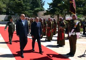 مراسم استقبال رسمية لرئيس الوزراء بمقر الحكومة الأردنية| صور
