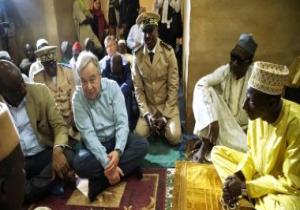 الأمين العام للأمم المتحدة يلقى خطبة عن التطرف من داخل مسجد فى مالى