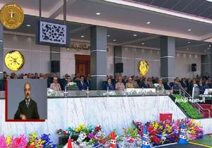 الرئيس السيسي يستعرض حرس الشرف خلال تفقد إجراءات تفتيش حرب الفرقة الرابعة المدرعة بالسويس