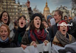 موظفو فرنسا يواصلون إضرابهم ضد "نظام المعاشات"