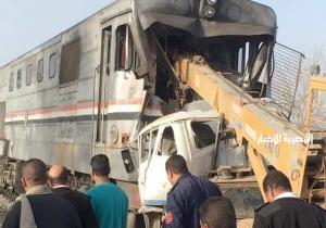وفاة عاملين ومساعد سائق قطار 2010 (القاهرة/أسوان) بعد اقتحام عربة نص نقل المزلقان | صور