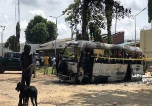 نيجيريا.. مقتل 27 مصليًا في هجوم مسلح استهدف مسجدًا بولاية كاتسينا