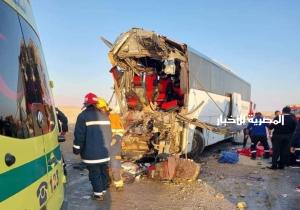 الصور الأولى لحادث أتوبيس نقل ركاب على طريق الزعفرانة بالبحر الأحمر